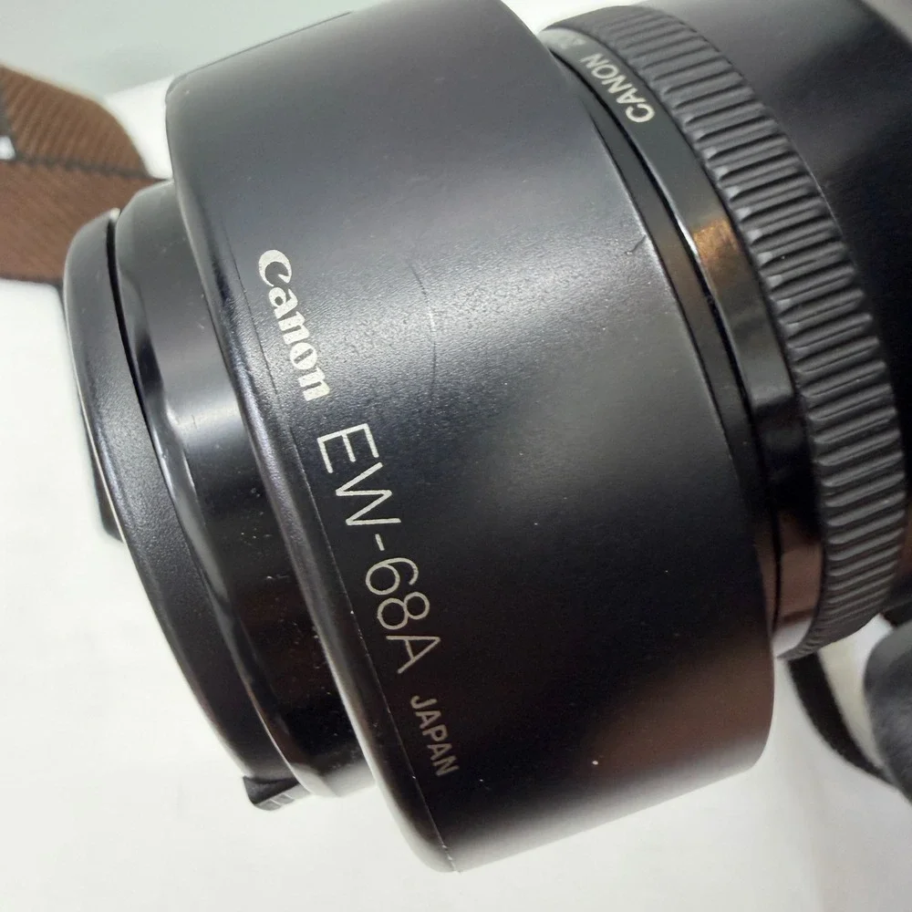 Canon EOS Elan II E 35mm SLR Film Camera 28-80mm Lens BP-50 Battery Pack Japan